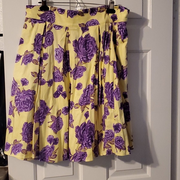 Pinup Couture Dresses & Skirts - Laura Byrnes Bella Skirt
